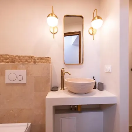 Pick A Flat's Townhouse In - Rue Sainte-barbe Villa Saint-Tropez